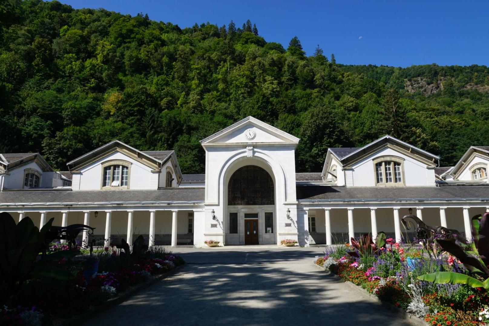 Bagneres De Luchon, Residence Val De Jade, Beau T3 Meuble, Plein Centre, Pour 4 Ou 6 Personnes Екстер'єр фото